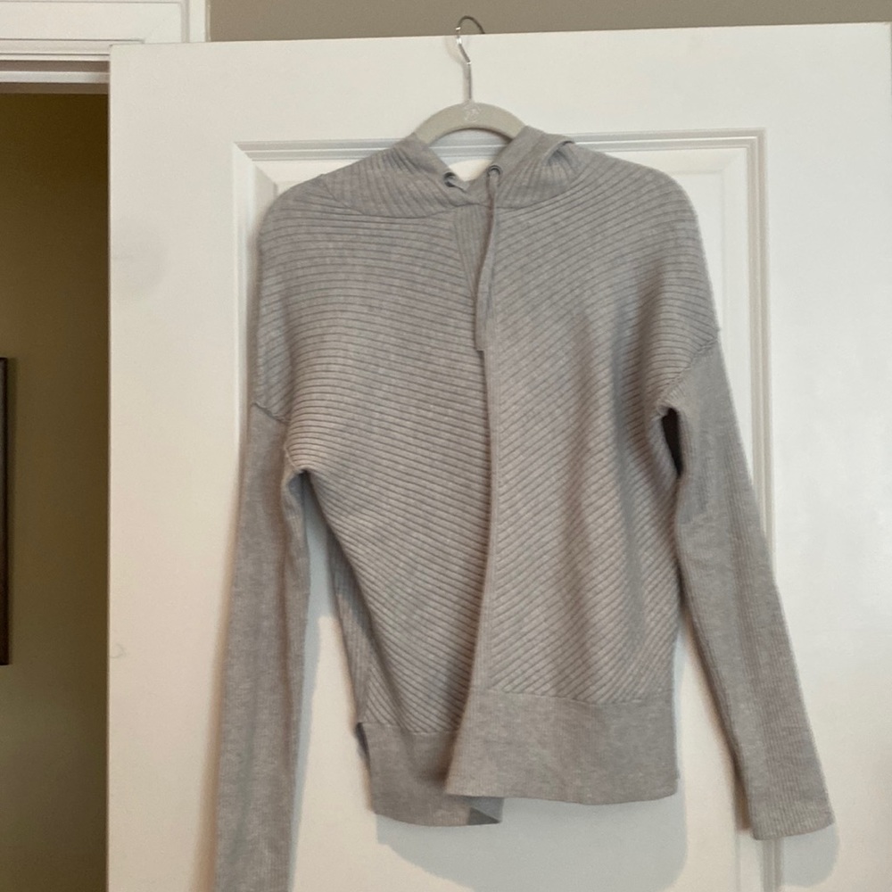 Hooded sweater